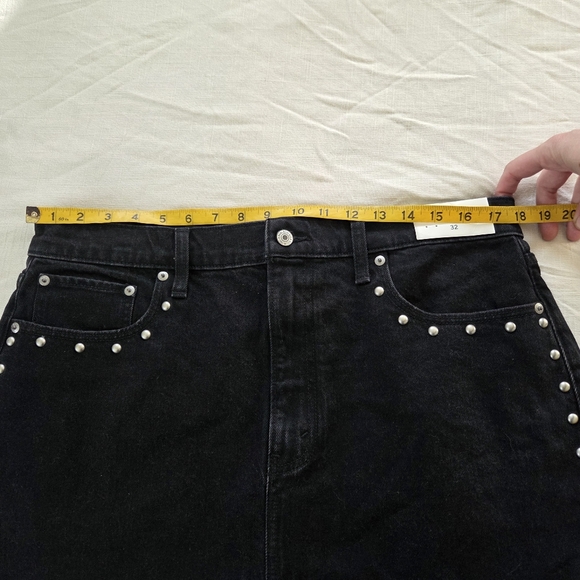 NWT Abercrombie & Fitch Black Denim Jean Skirt with Studded 36 Inch Waist 32 - Picture 5 of 7